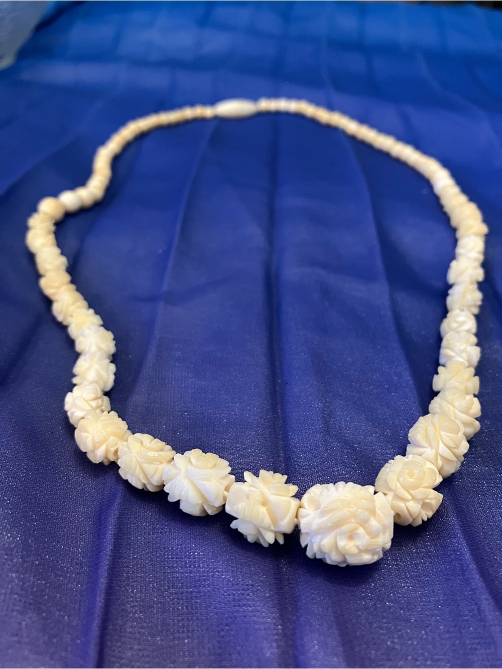 Vintage Off-White Celluloid Carved Floral Bead Necklace